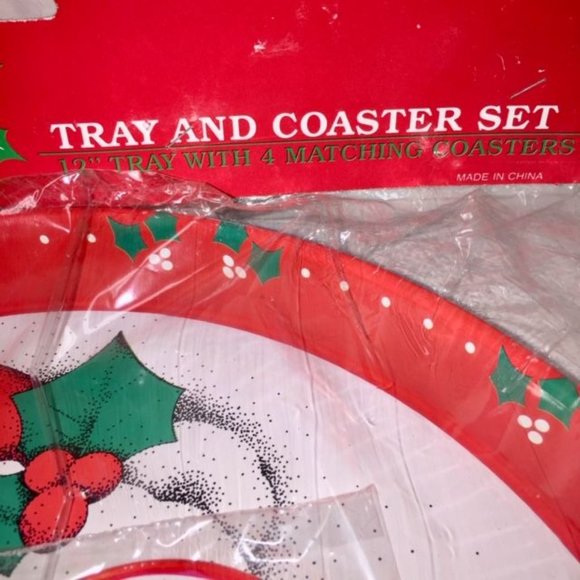 Holiday Bear Round Tray And 4-Coaster Set - Picture 3 of 5